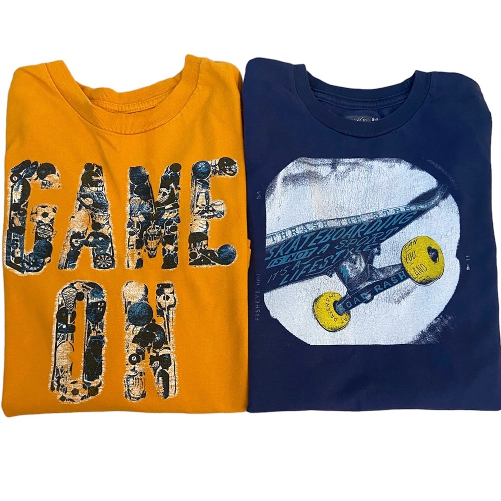 Gap Kids Two Tee Bundle Blue Skateboard & Gold “Game On” Graphics Size Small